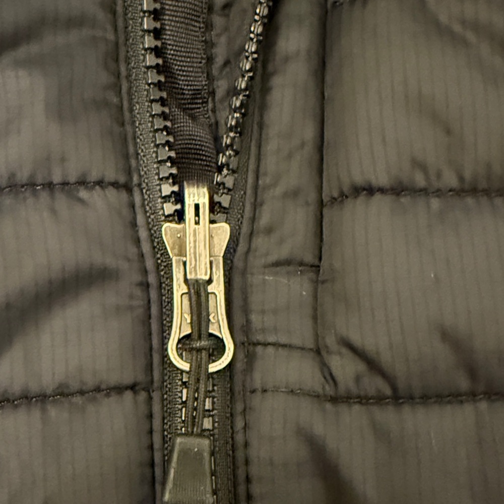 The North Face Black Quilted Insulated Vest - Picture 5 of 7